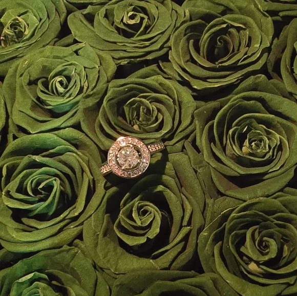 Moissanite 0.8 Ct Silver Ring Size 7 Beautiful Elegant Sparkle Dazzle Gem - Picture 4 of 6